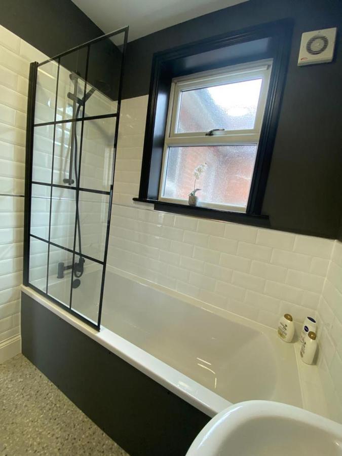 Appartamento 1 Bed Flat With Parking Near Town Centre Emsworth Esterno foto