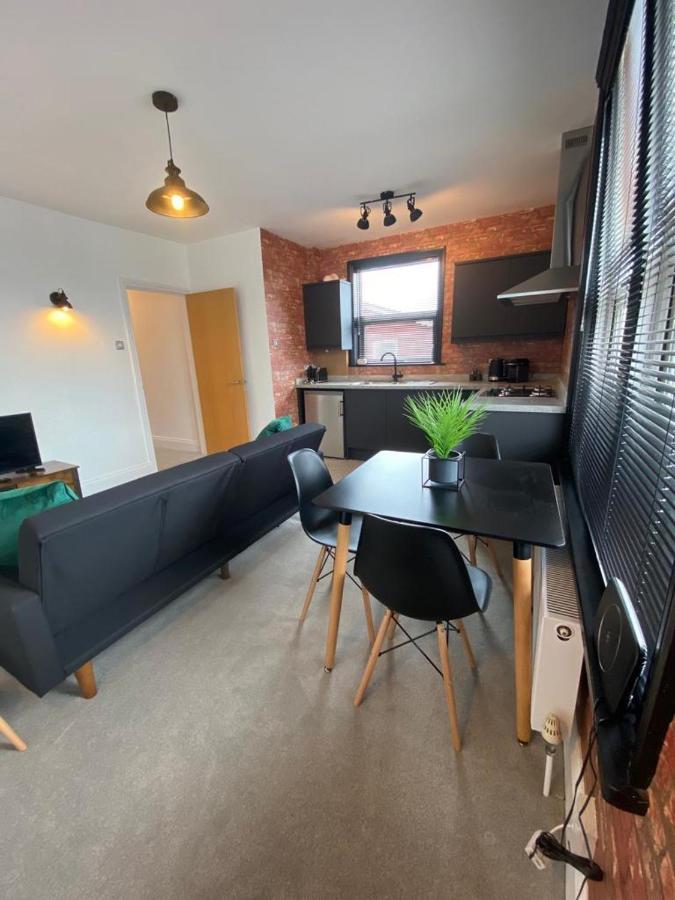 Appartamento 1 Bed Flat With Parking Near Town Centre Emsworth Esterno foto